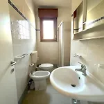 Flat In A With Shared Pool アパート ビビオーネ