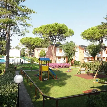 Flat In A With Shared Pool *
